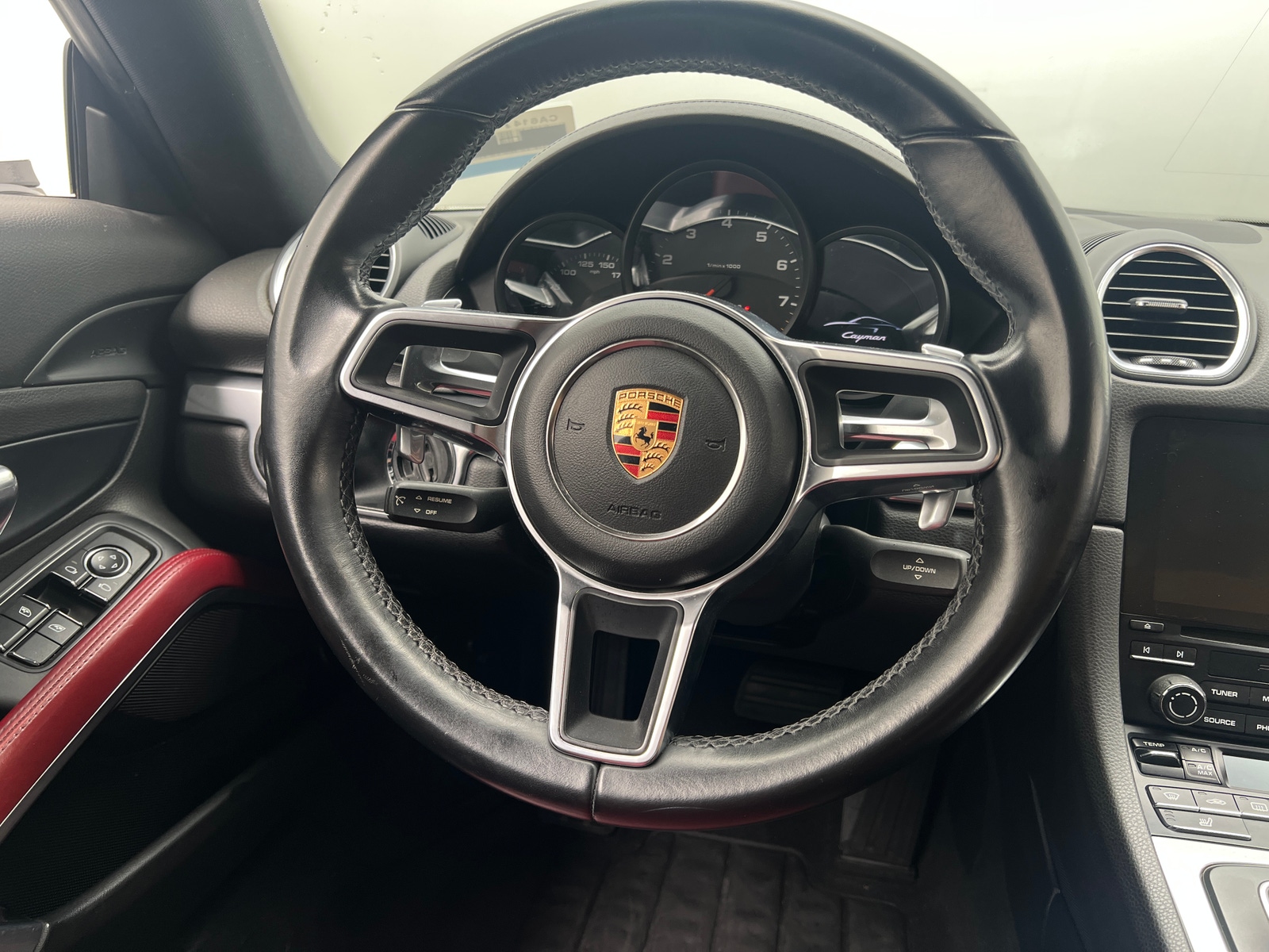 Thumbnail: 2017 Porsche 718 Cayman - 3