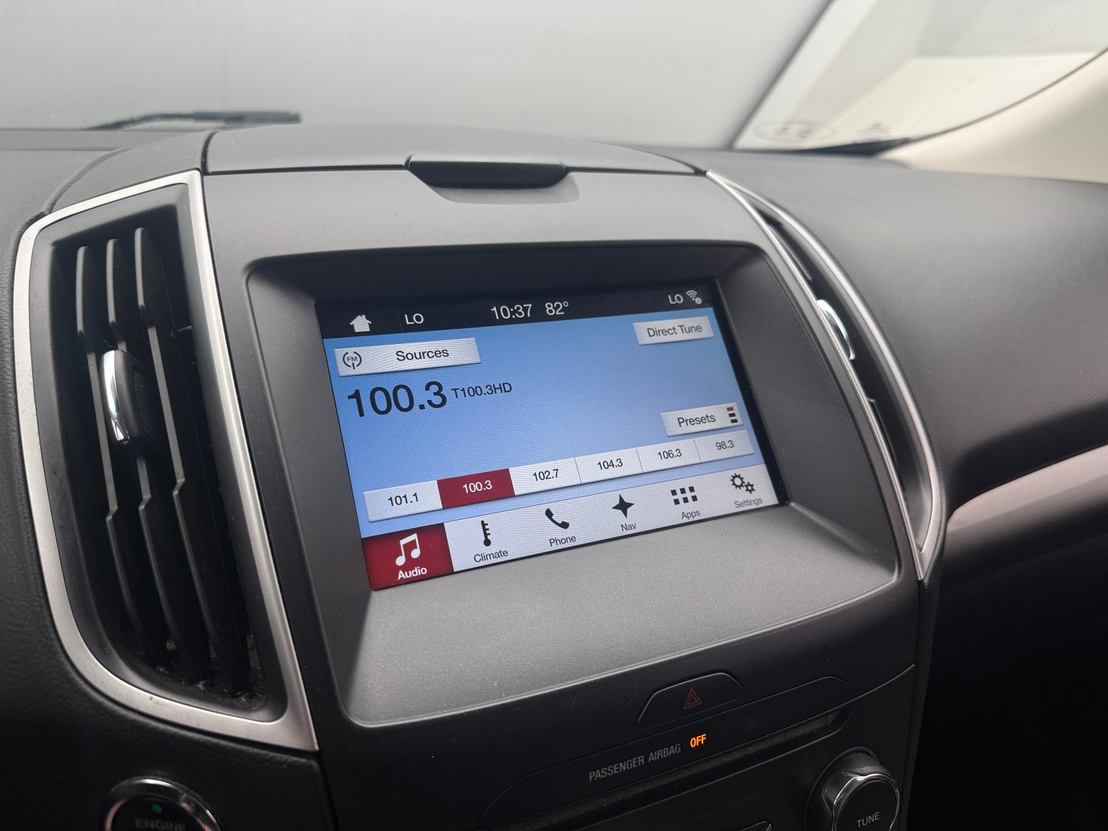 Thumbnail: 2017 Ford Edge - 3