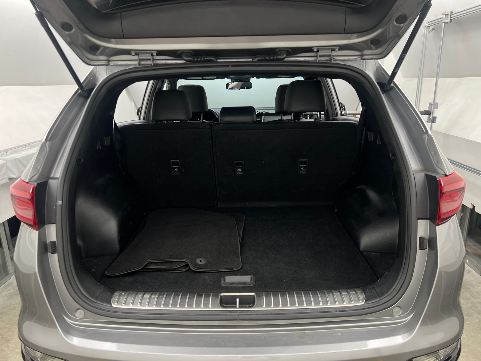 Thumbnail: 2021 Kia Sportage - 6