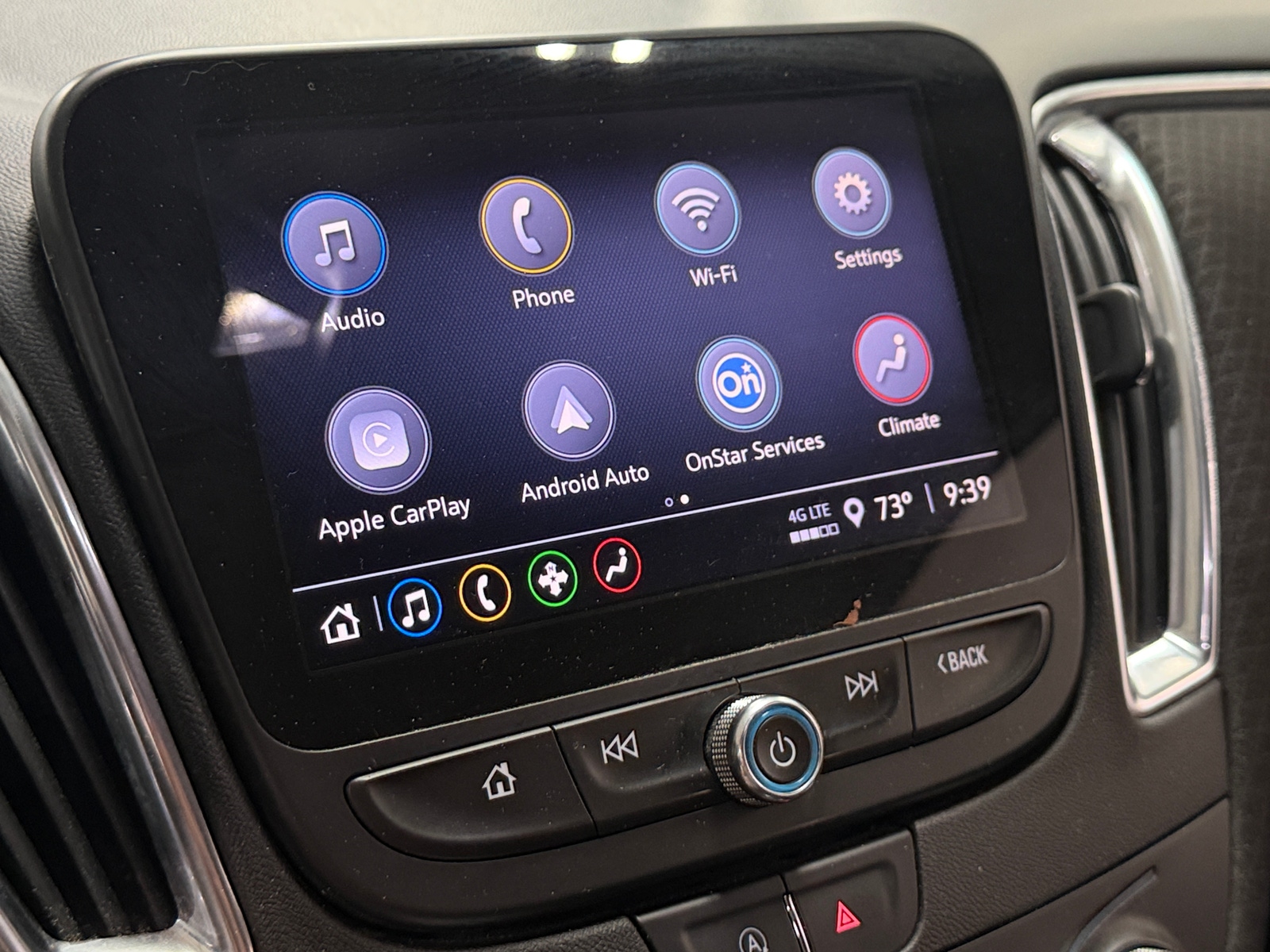 Thumbnail: 2021 Chevrolet Malibu - 4