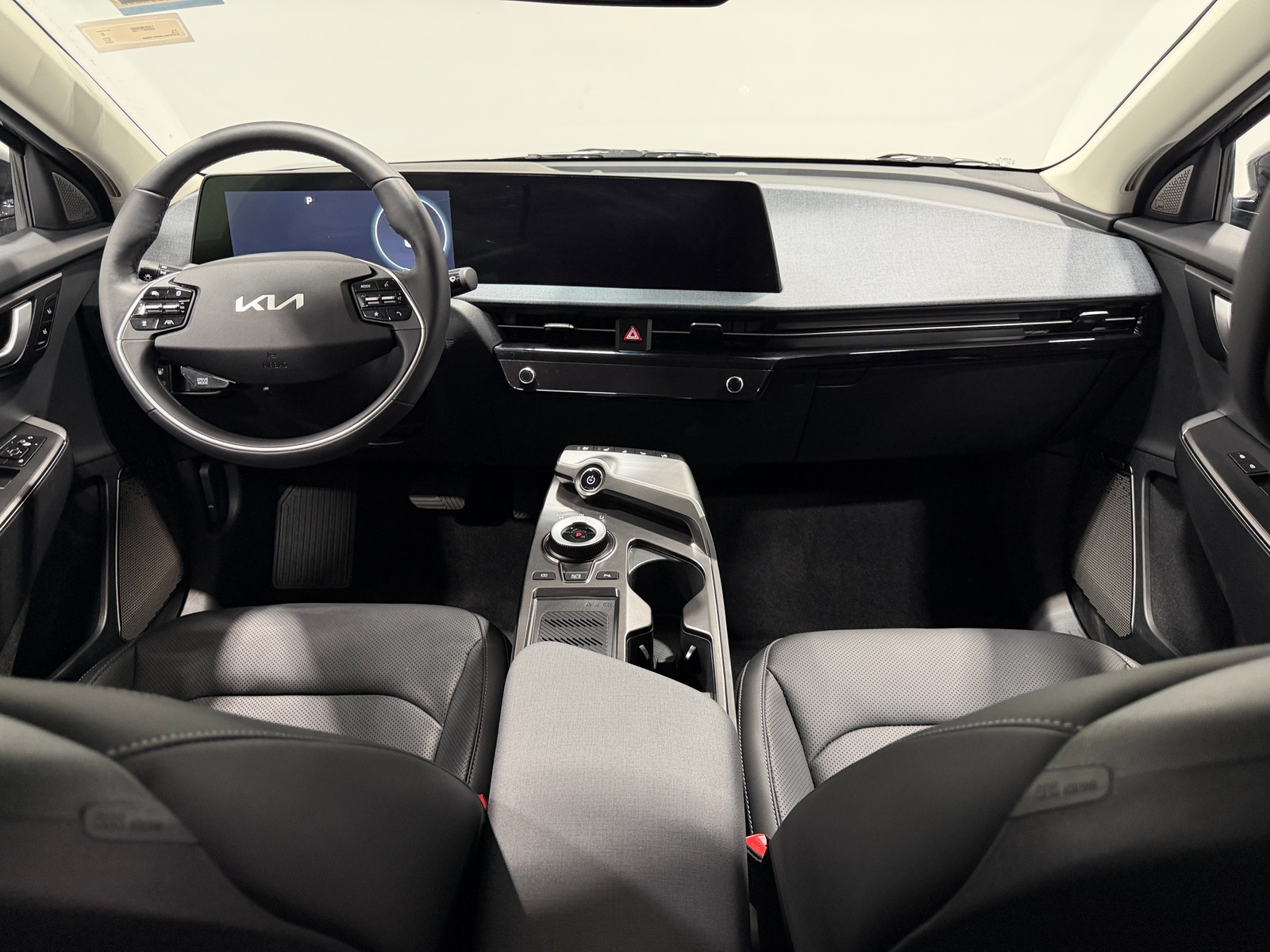 Thumbnail: 2024 Kia EV6 - 2