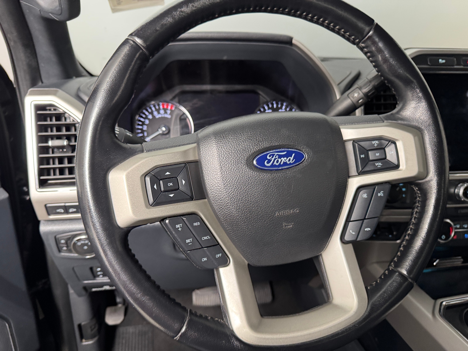 Thumbnail: 2022 Ford Econoline - 4
