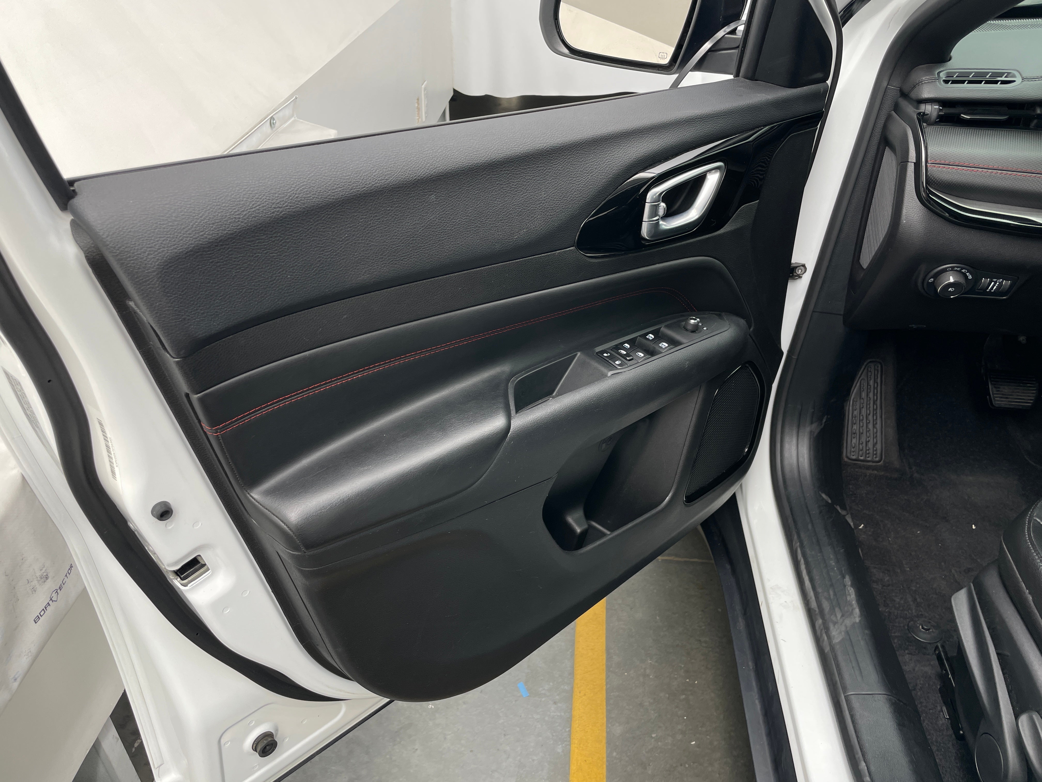 2025 Jeep Compass Trailhawk - Photo 6