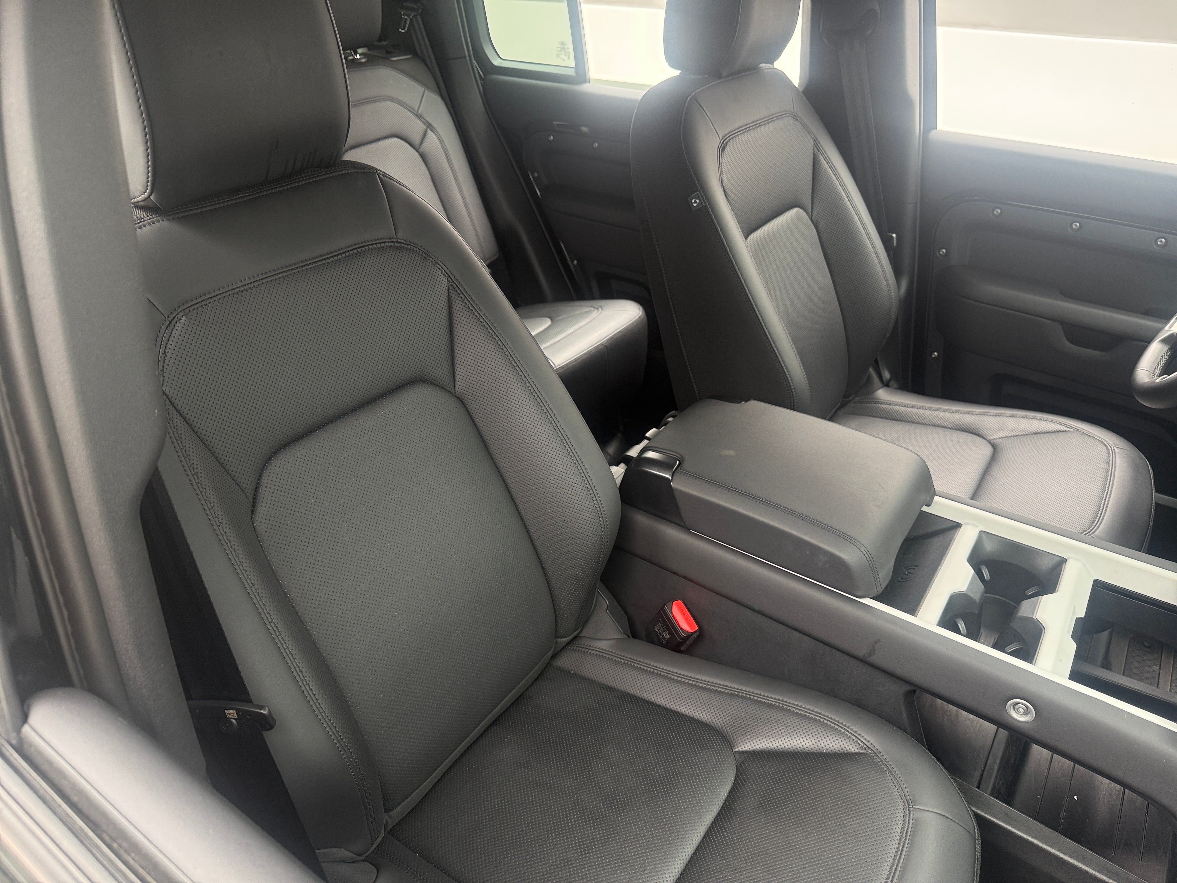 2025 Land Rover Defender
