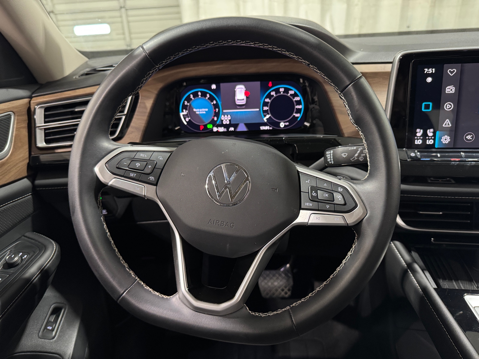 Thumbnail: 2026 Volkswagen Atlas - 4