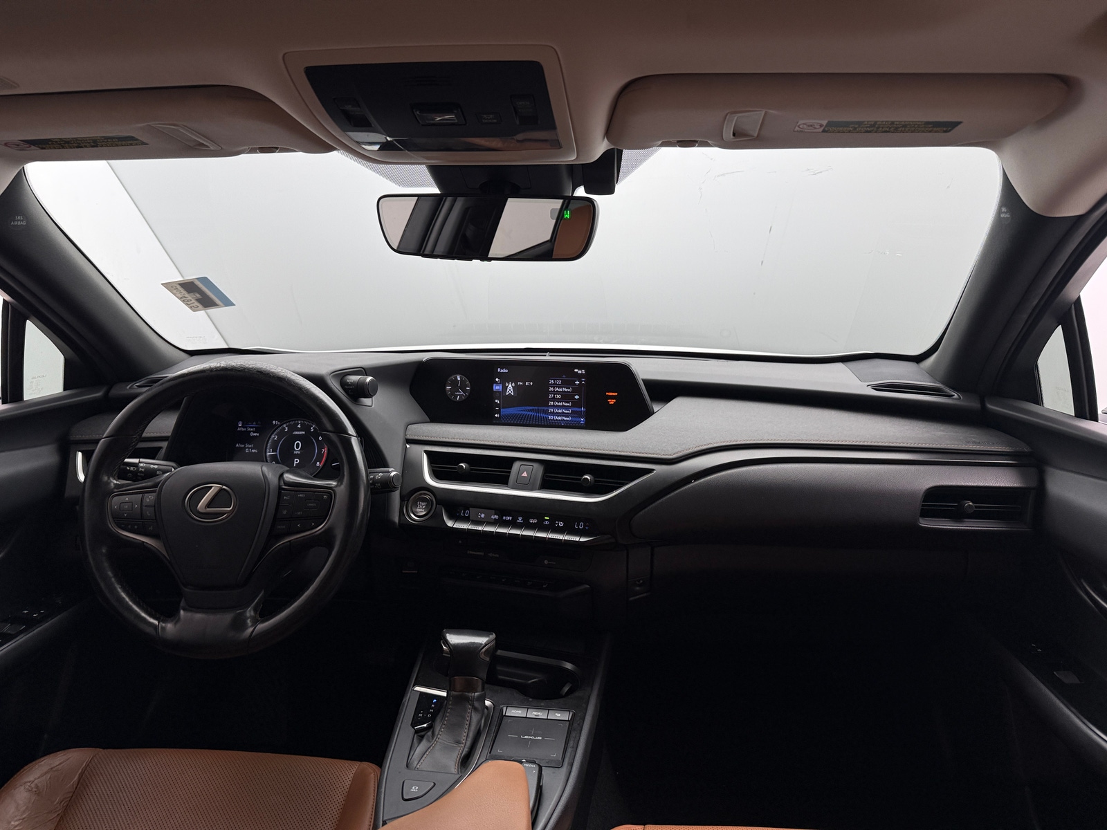 Thumbnail: 2019 Lexus UX - 2