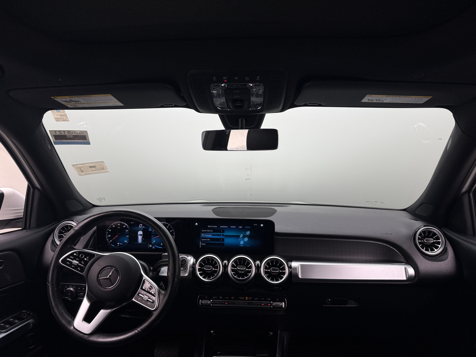 Thumbnail: 2022 Mercedes-Benz GLB - 2