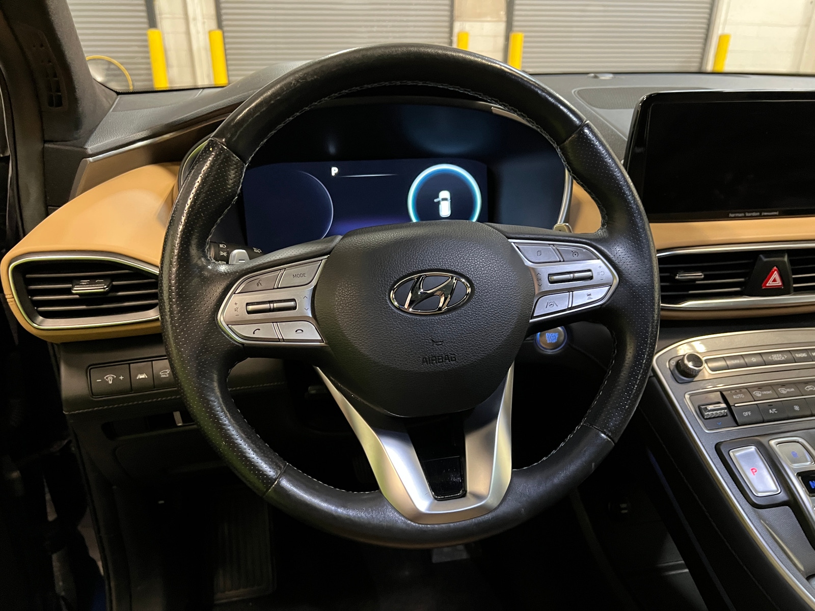 Thumbnail: 2023 Hyundai Santa Fe - 4