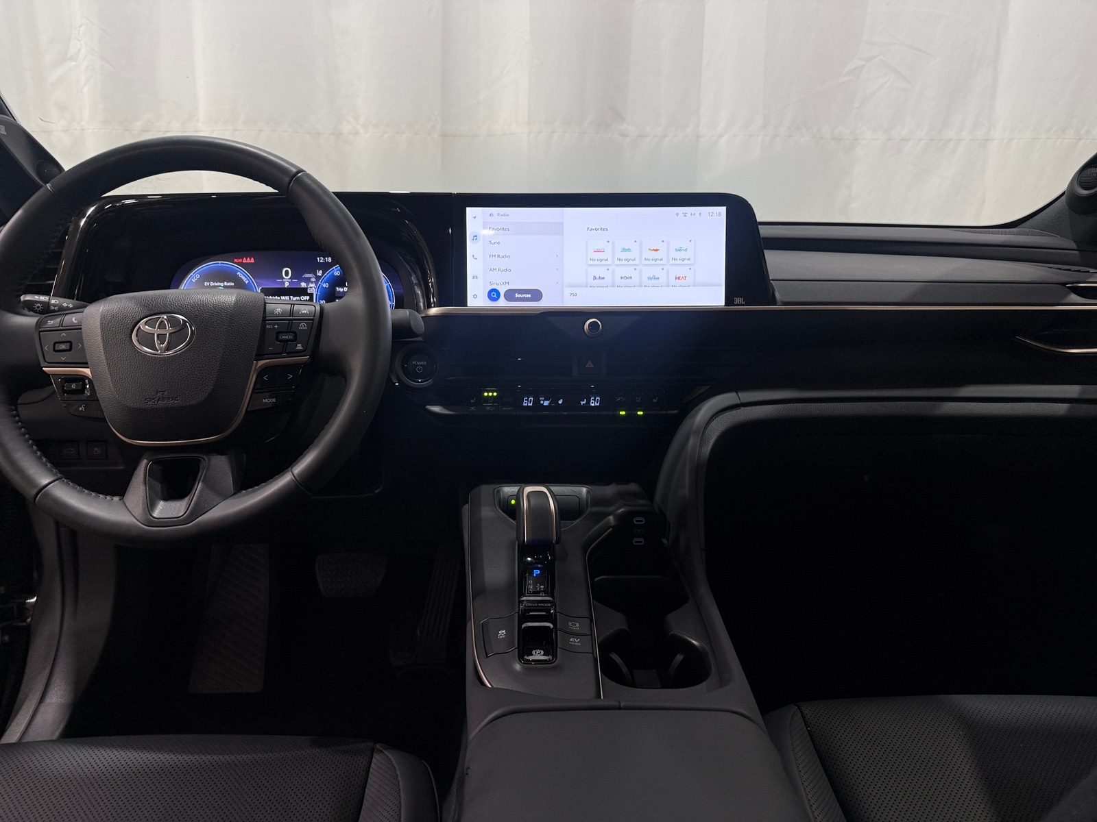 Thumbnail: 2023 Toyota Crown - 2
