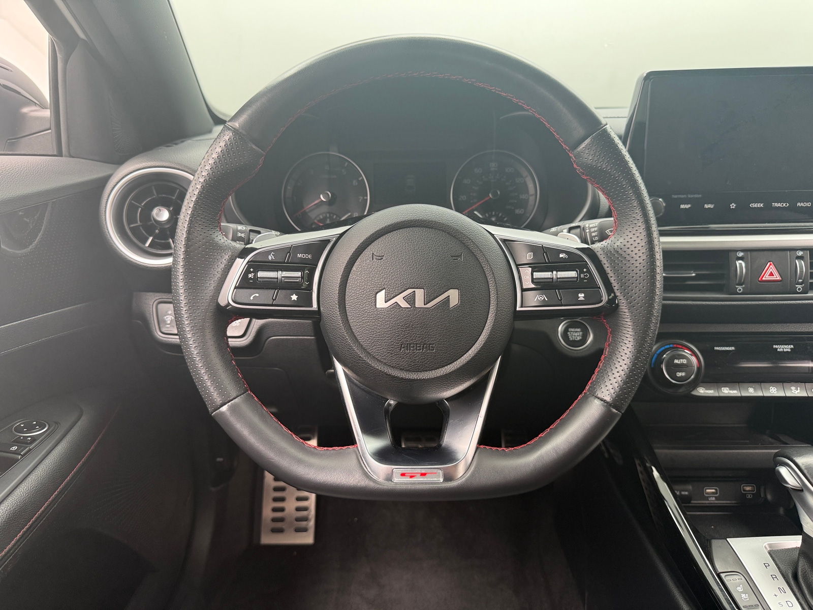 Thumbnail: 2024 Kia Forte - 4