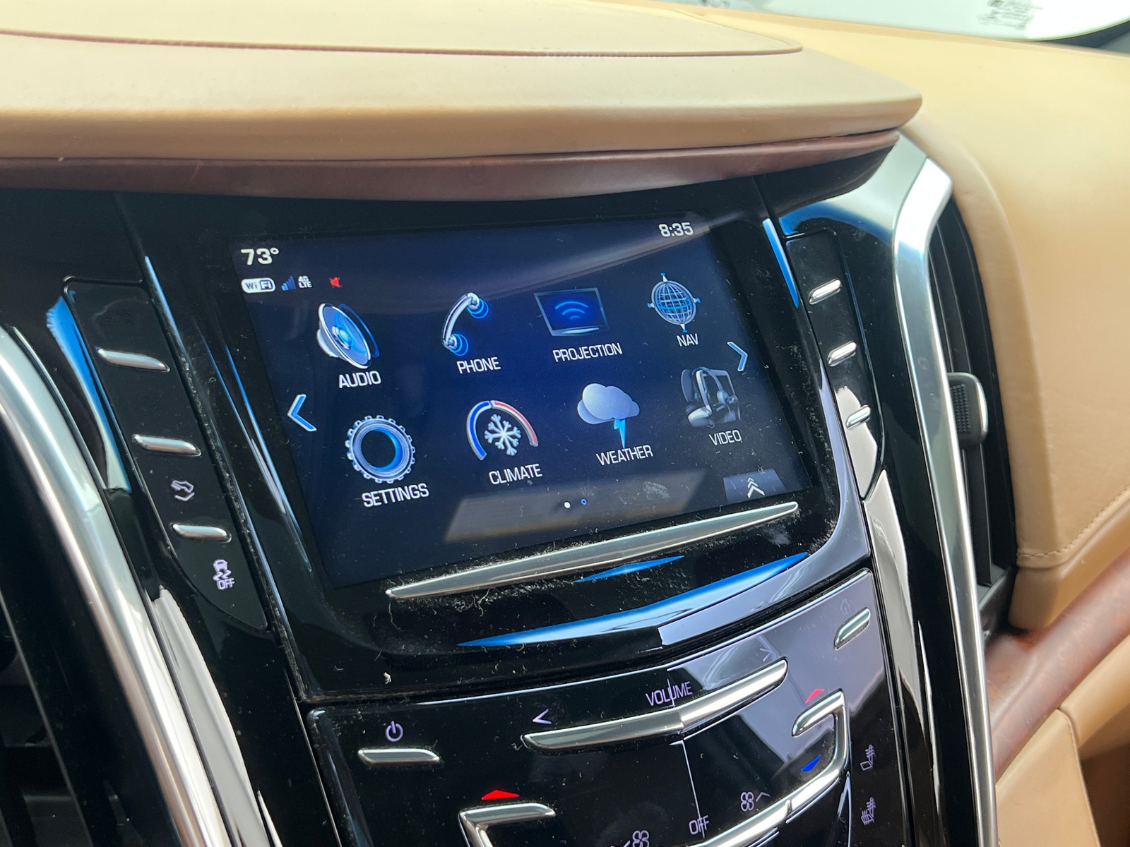 Thumbnail: 2017 Cadillac Escalade - 3