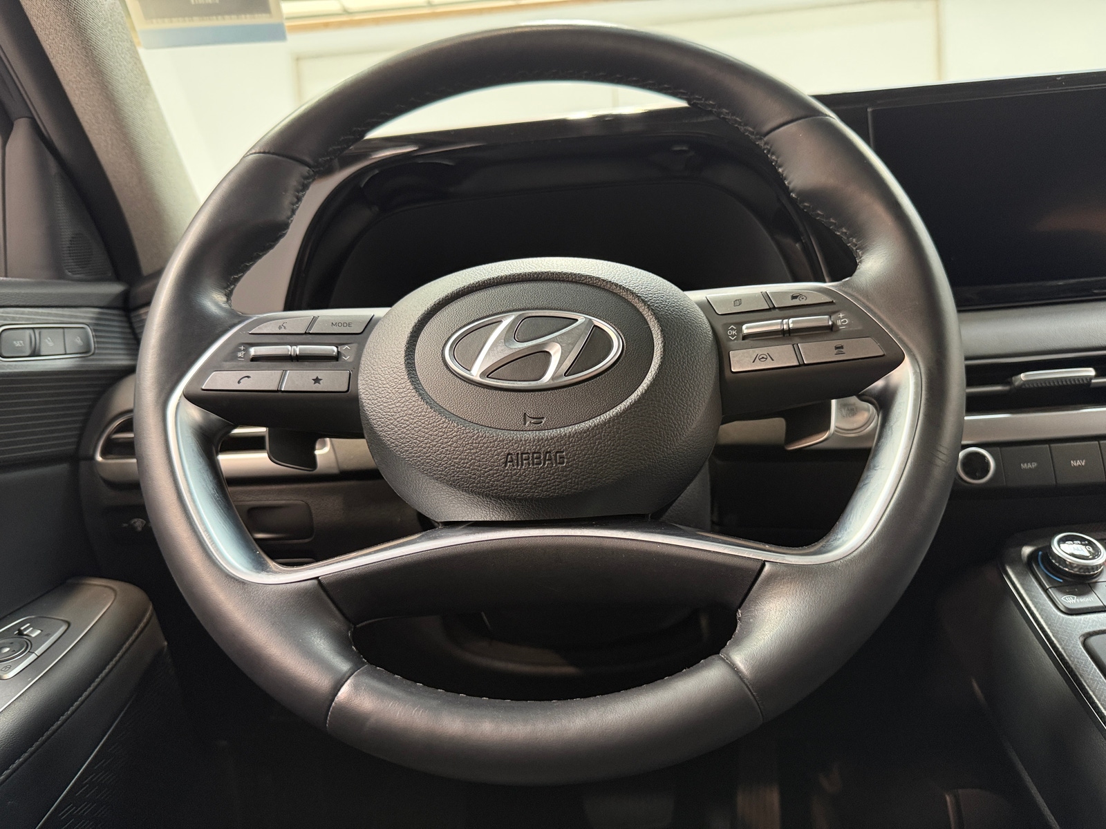 Thumbnail: 2023 Hyundai Palisade - 4