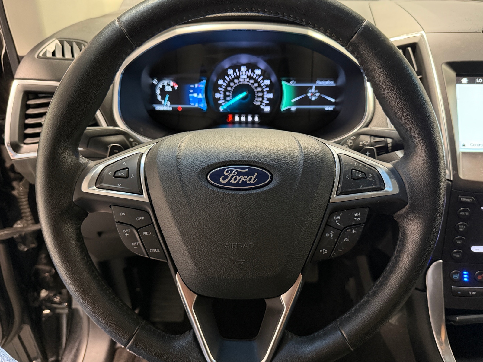 Thumbnail: 2018 Ford Edge - 4