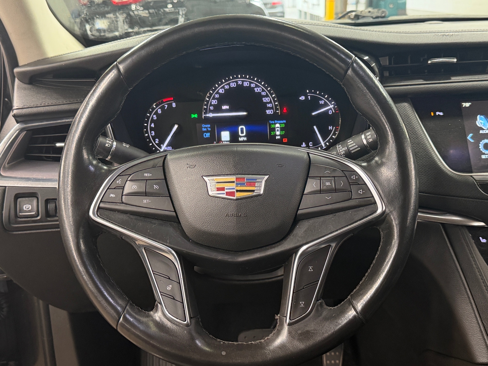 Thumbnail: 2018 Cadillac XT5 - 4