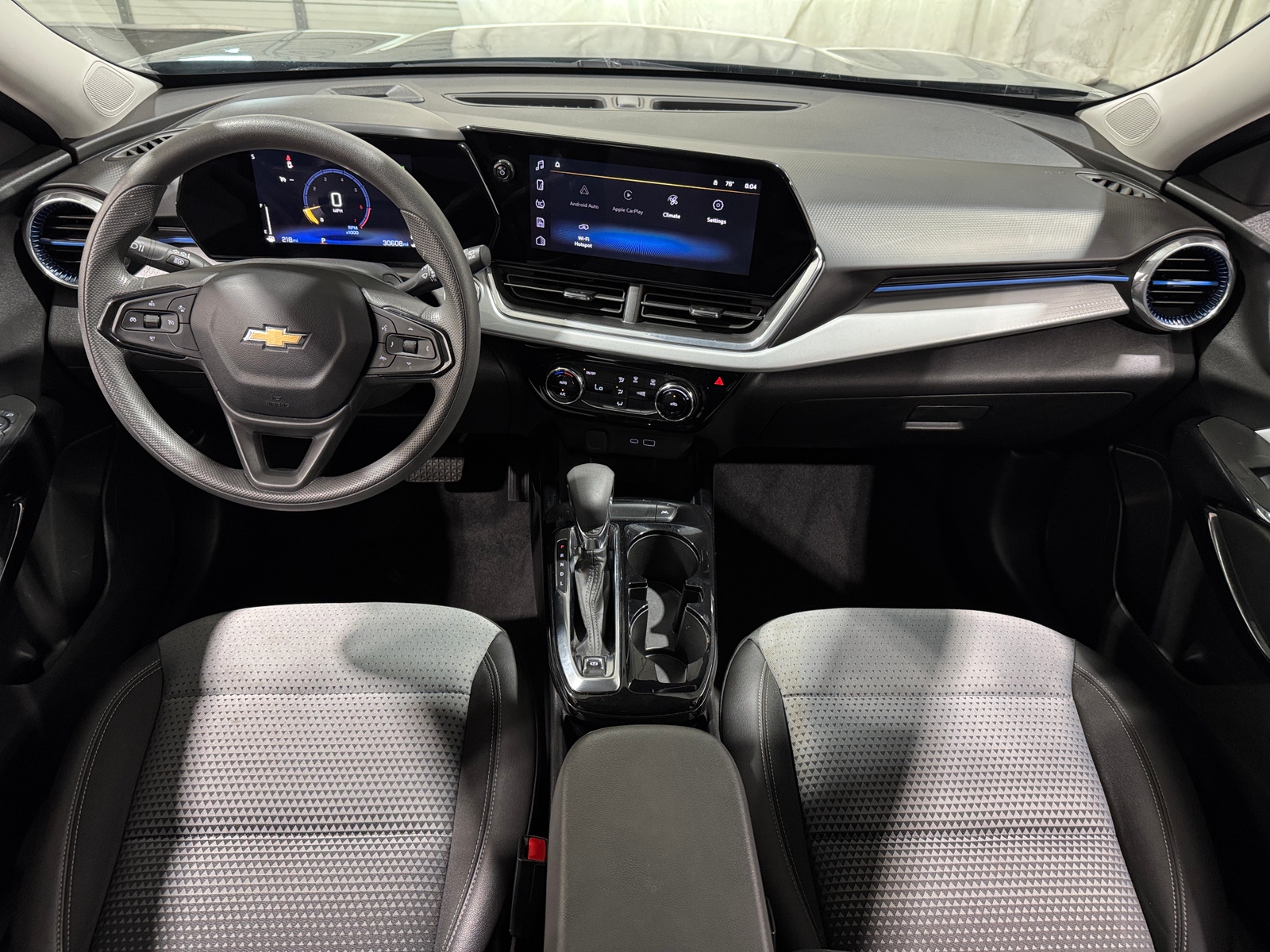 Thumbnail: 2025 Chevrolet Trax - 3