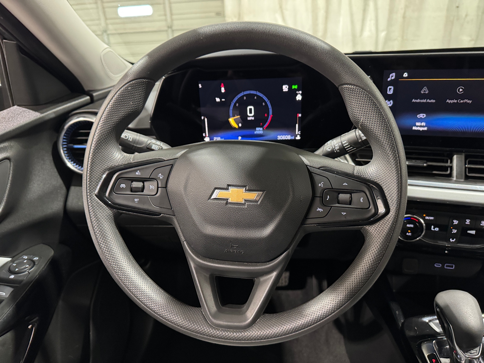Thumbnail: 2025 Chevrolet Trax - 5