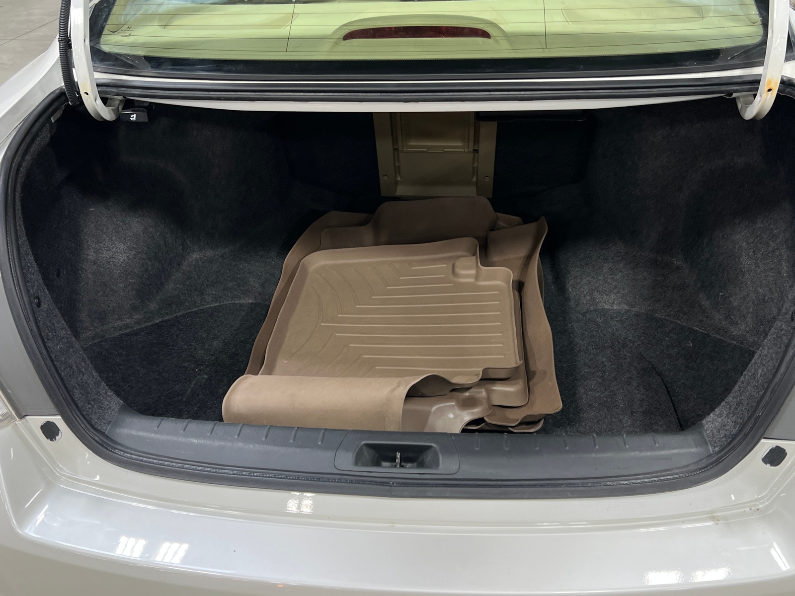 Thumbnail: 2011 Honda Accord - 6