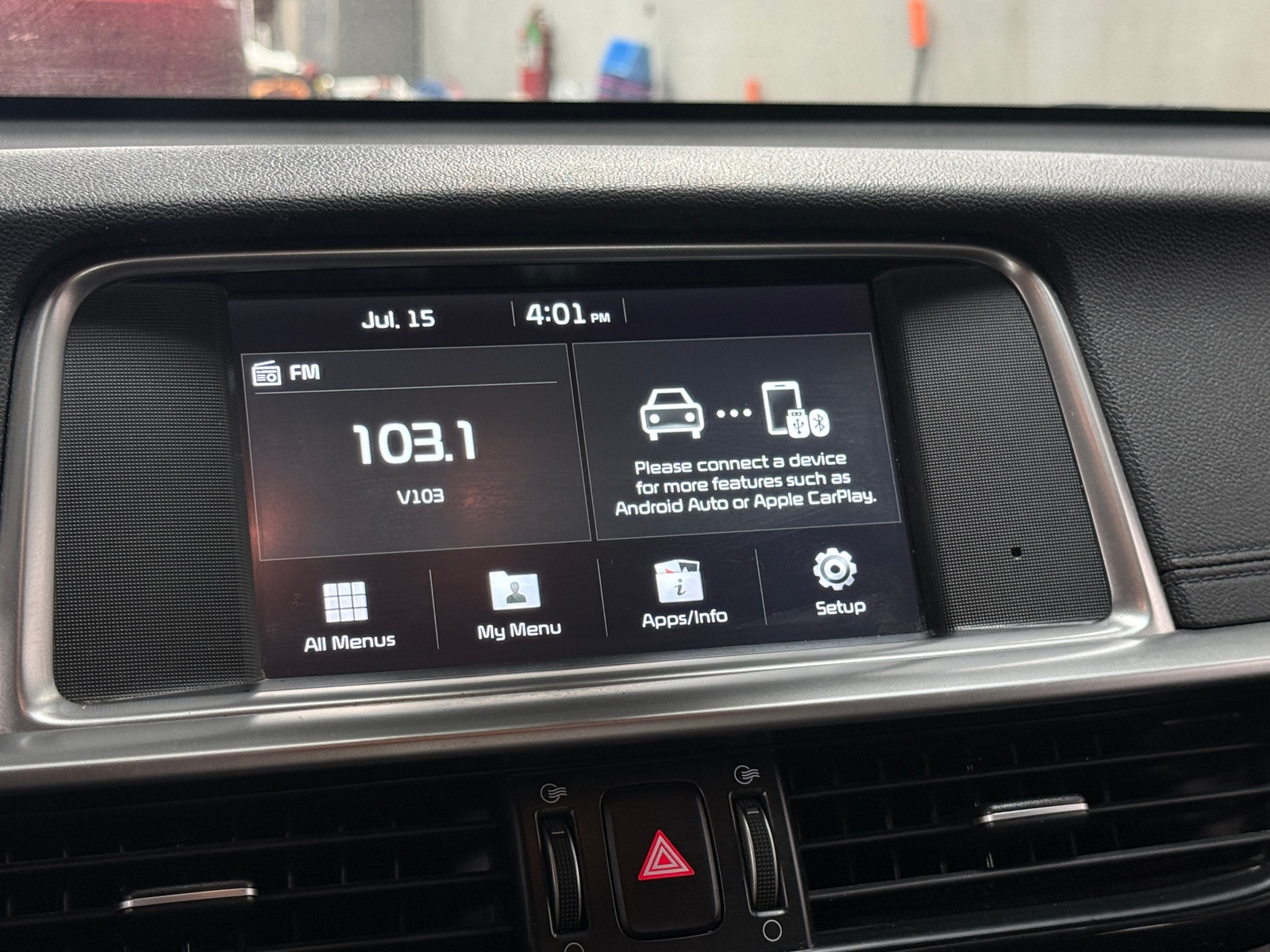 Thumbnail: 2019 Kia Optima - 4