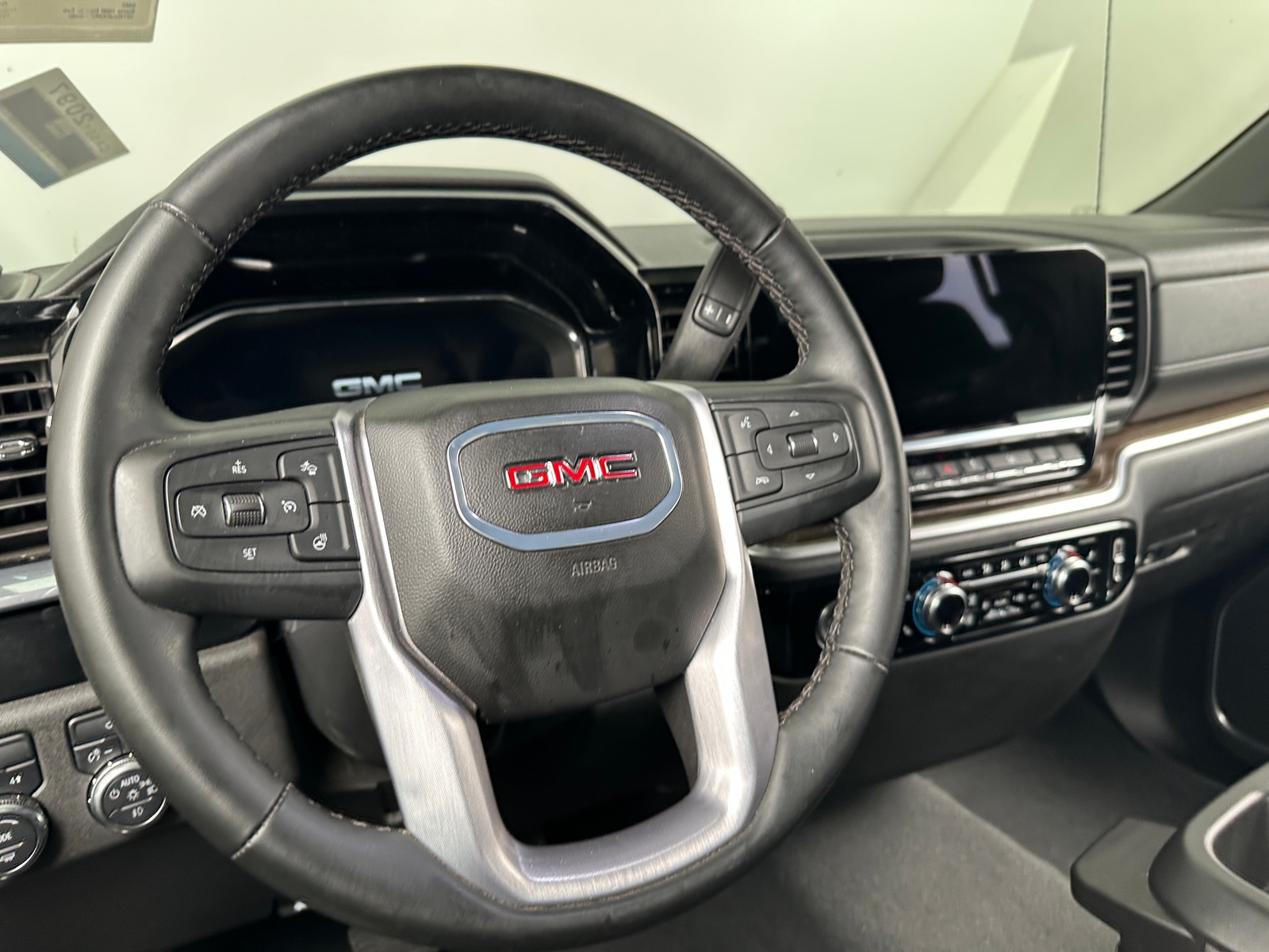 Thumbnail: 2024 GMC Sierra 1500 - 5