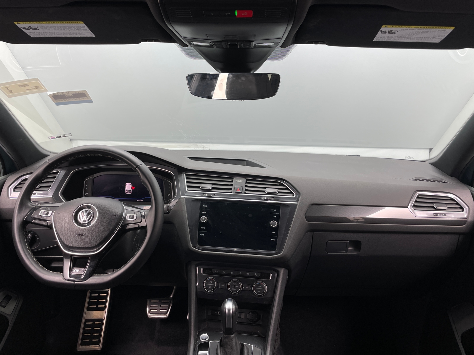 Thumbnail: 2020 Volkswagen Tiguan - 3