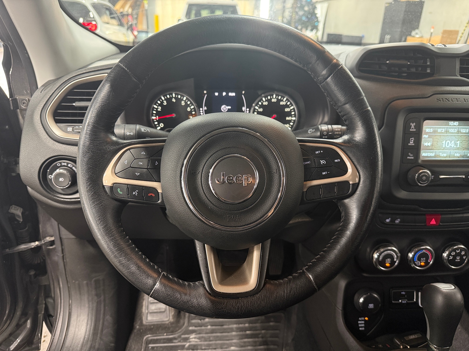 Thumbnail: 2016 Jeep Renegade - 5