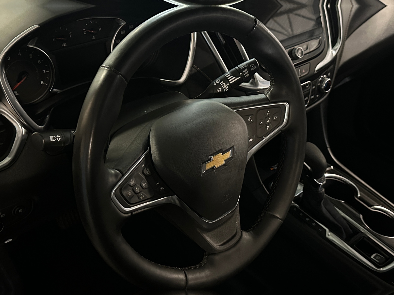 Thumbnail: 2023 Chevrolet Equinox - 4