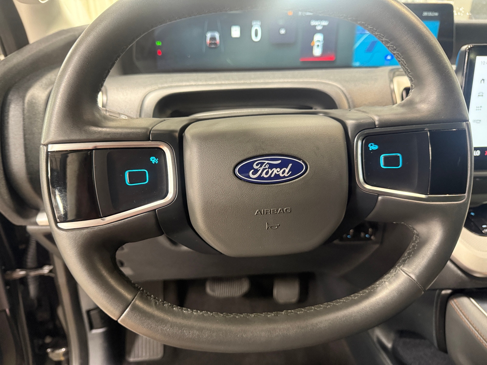 Thumbnail: 2025 Ford Expedition - 5