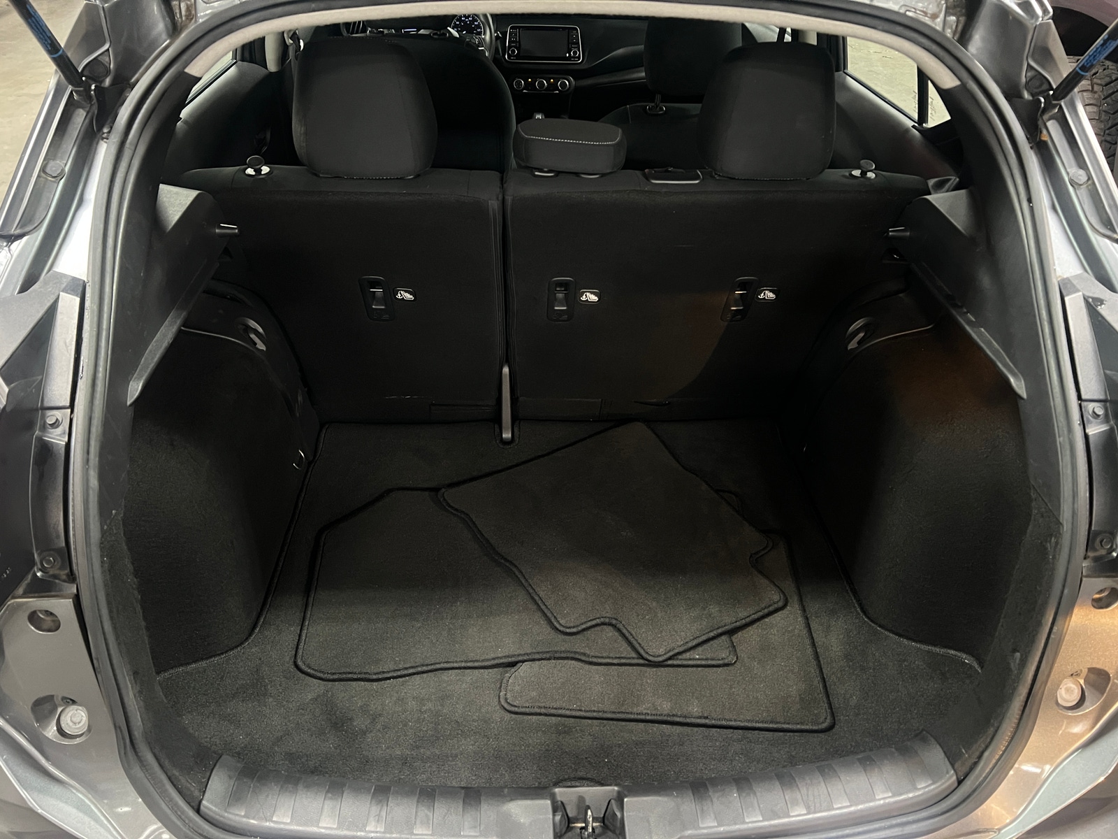 Thumbnail: 2021 Nissan Kicks - 7