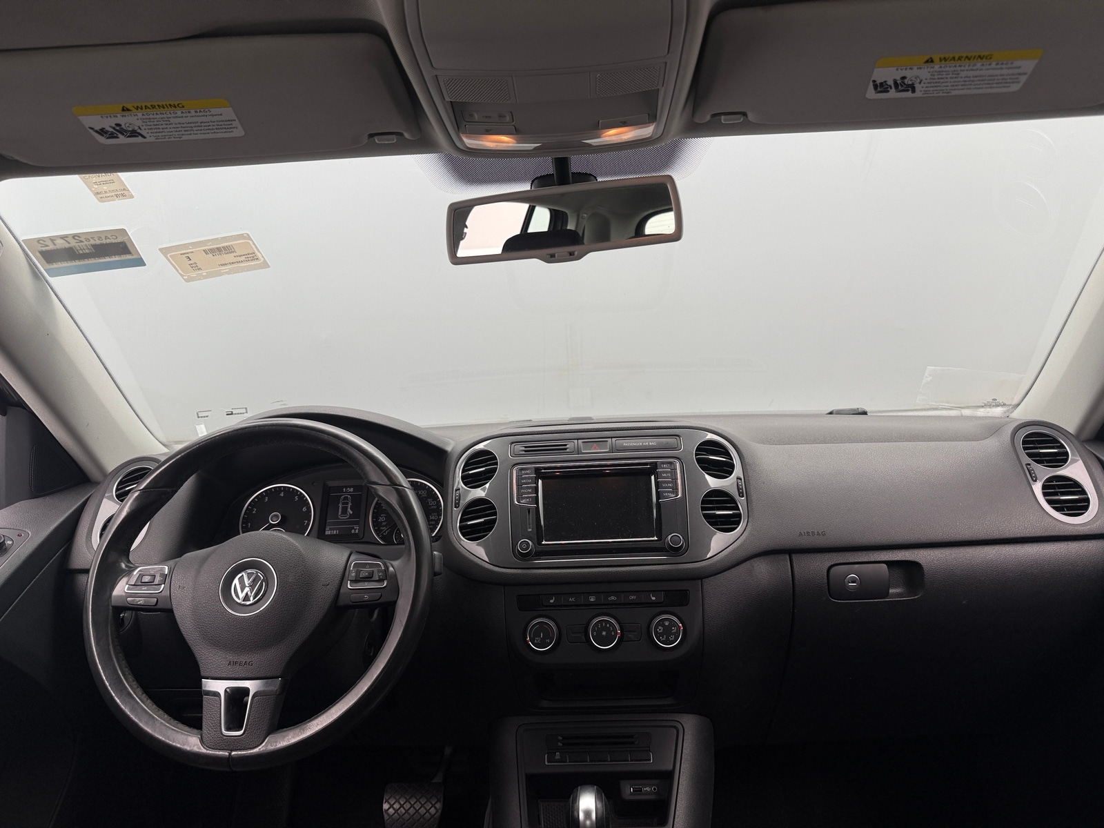 Thumbnail: 2017 Volkswagen Tiguan - 3