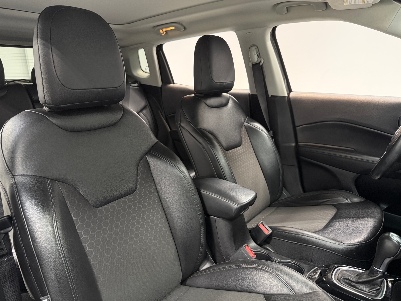 Thumbnail: 2020 Jeep Compass - 2