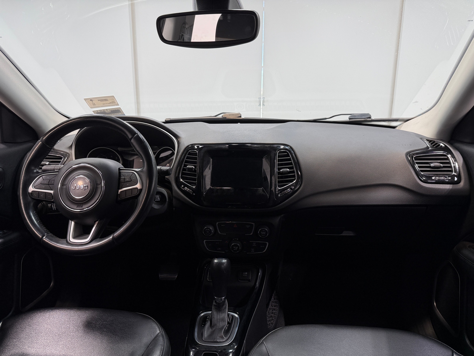 Thumbnail: 2020 Jeep Compass - 3