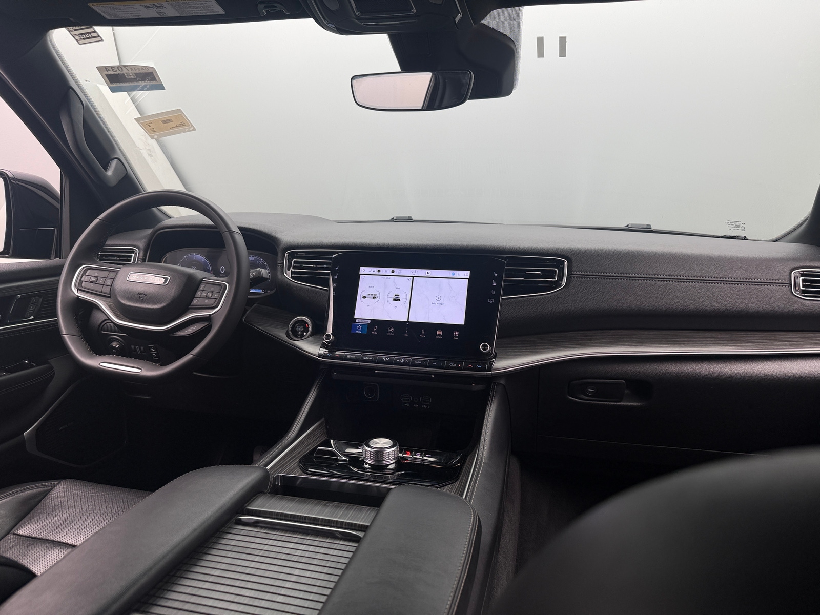Thumbnail: 2024 Jeep Wagoneer - 2