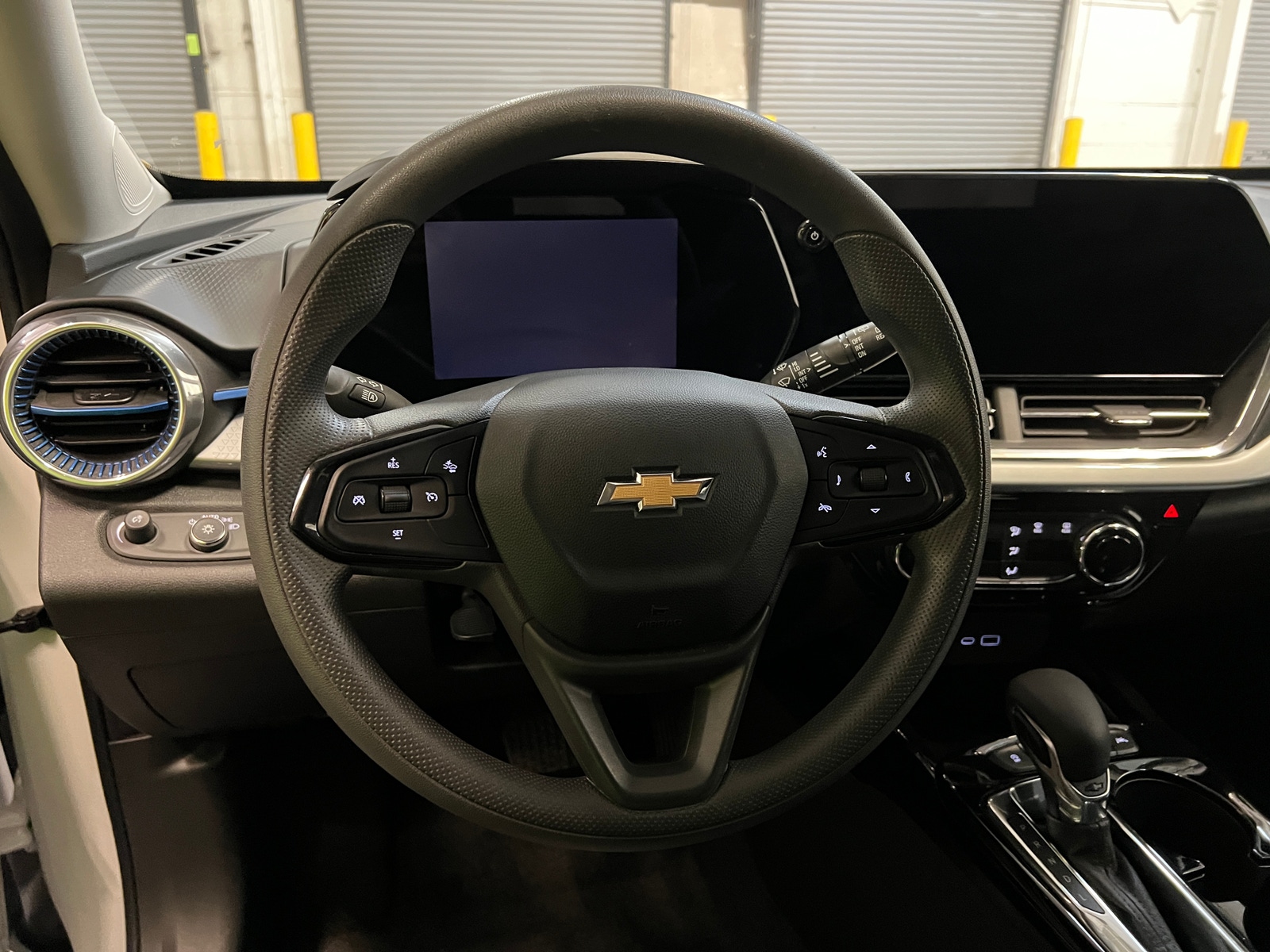 Thumbnail: 2025 Chevrolet Trax - 5