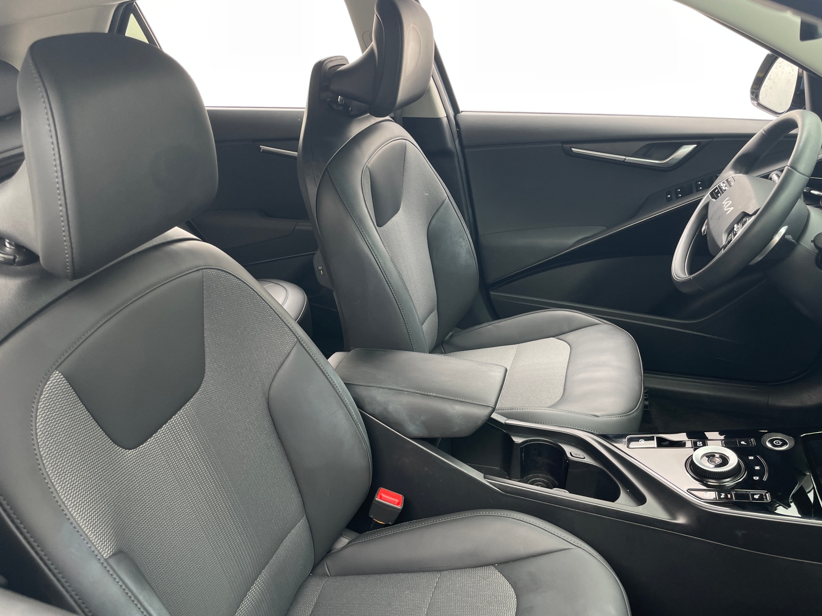 Thumbnail: 2024 Kia Niro - 2