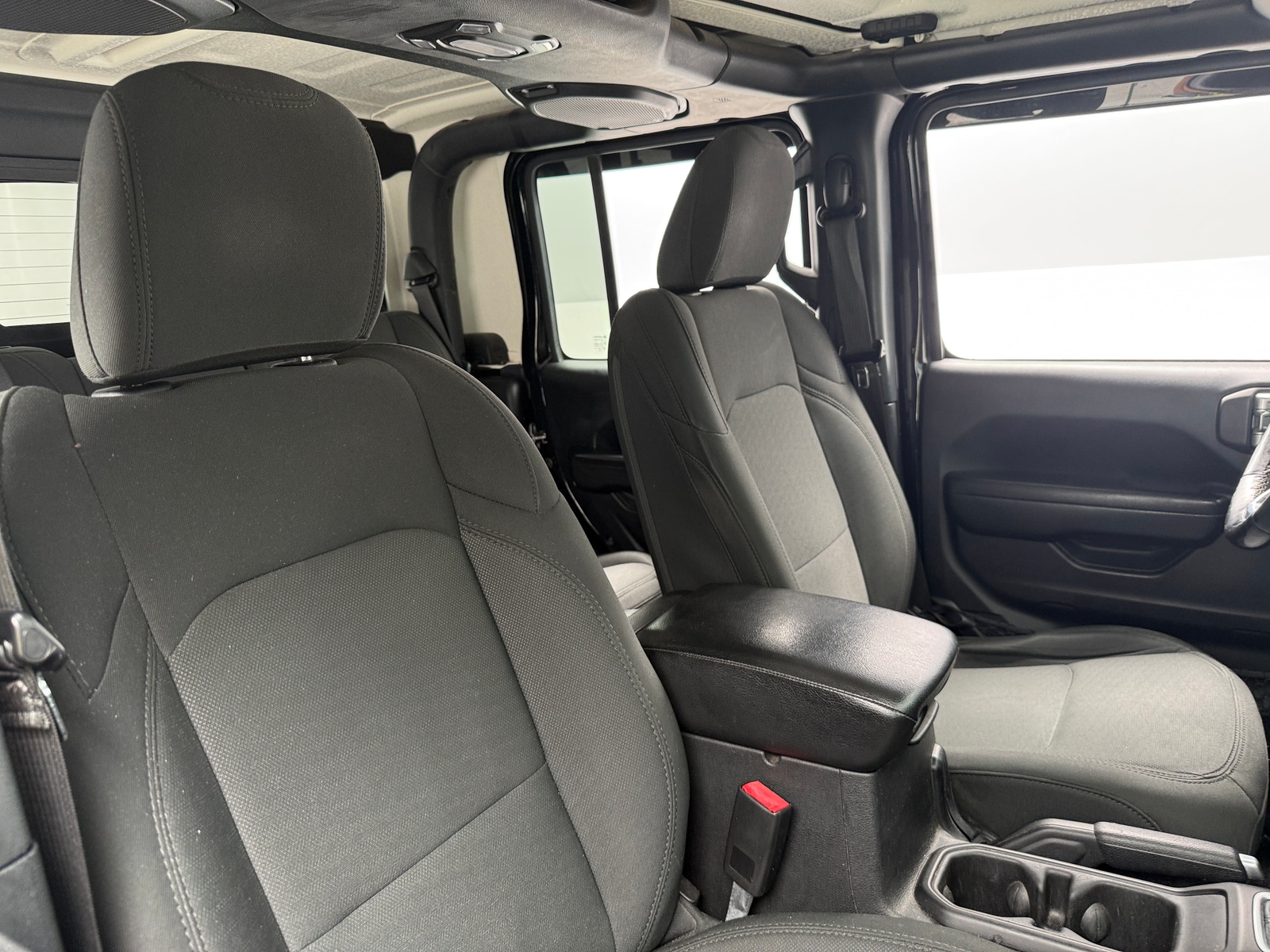 Thumbnail: 2020 Jeep Gladiator - 2