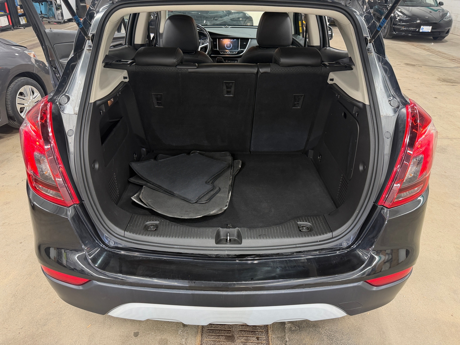 Thumbnail: 2017 Buick Encore - 6