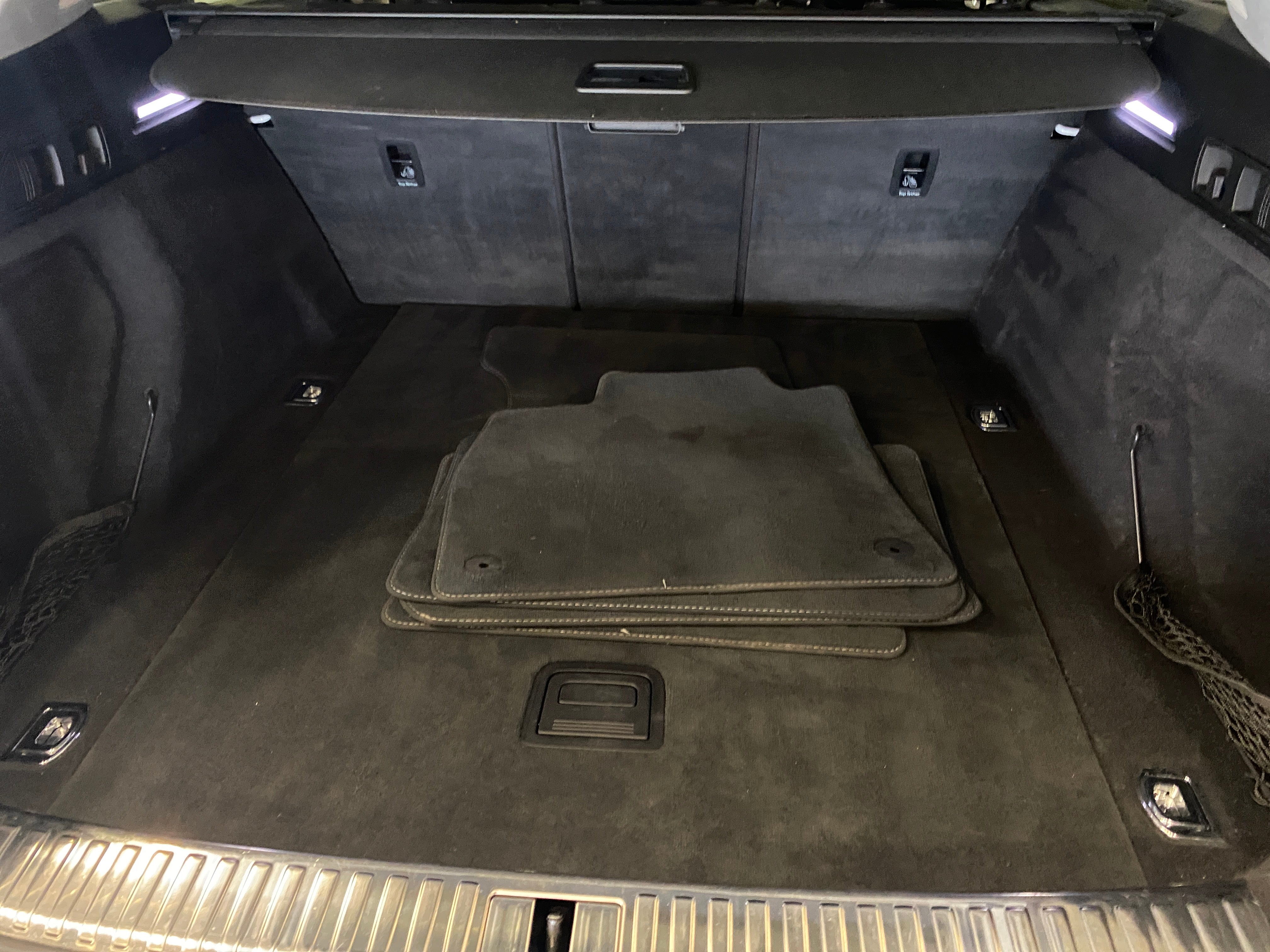 Used 2021 Audi e-tron Premium Plus with VIN WA1LABGE8MB026440 for sale in Oak Creek, WI