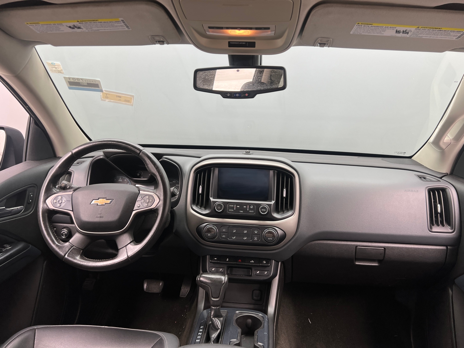 Thumbnail: 2015 Chevrolet Colorado - 3
