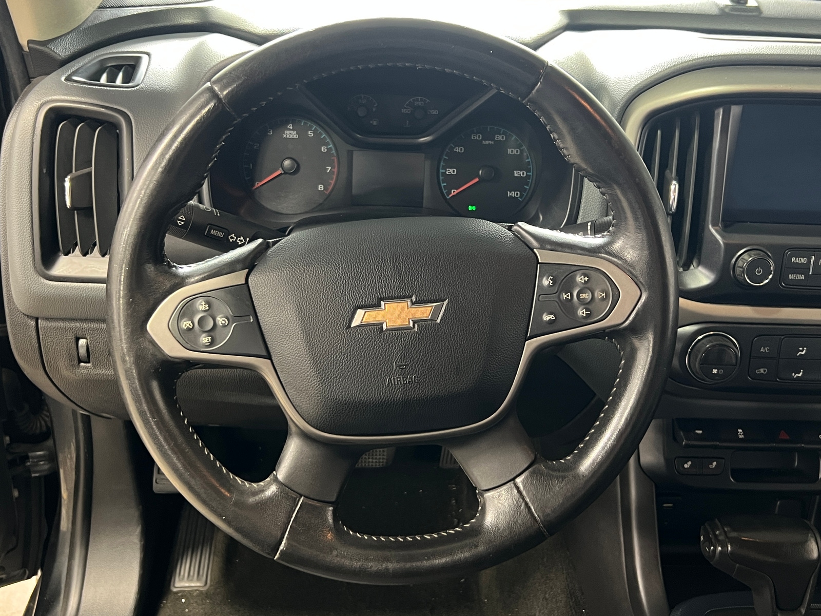 Thumbnail: 2015 Chevrolet Colorado - 5
