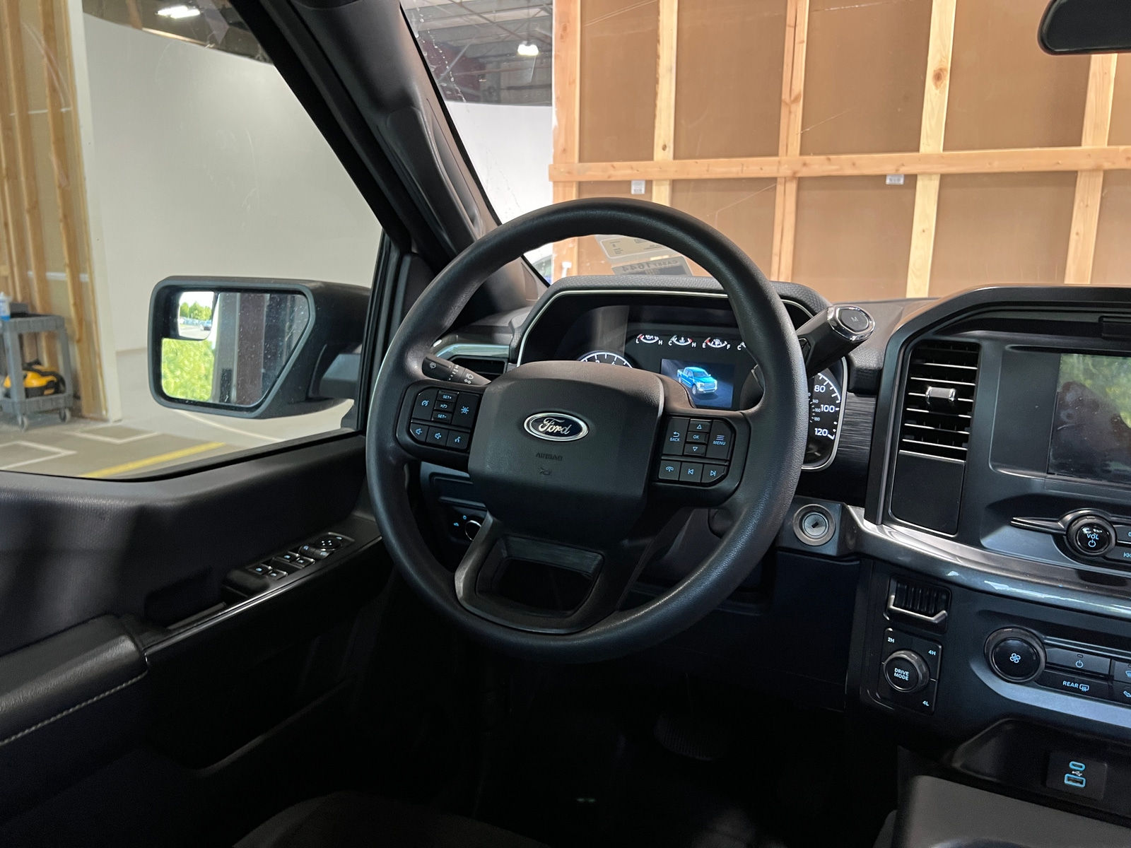 Thumbnail: 2022 Ford Econoline - 5