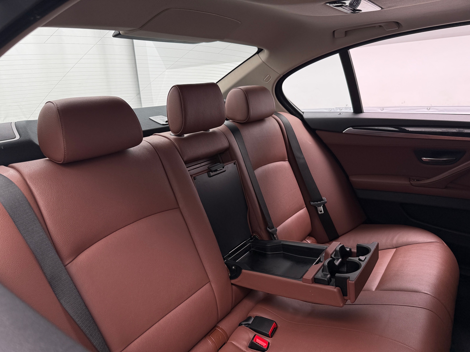 Thumbnail: 2016 BMW 5 Series - 5