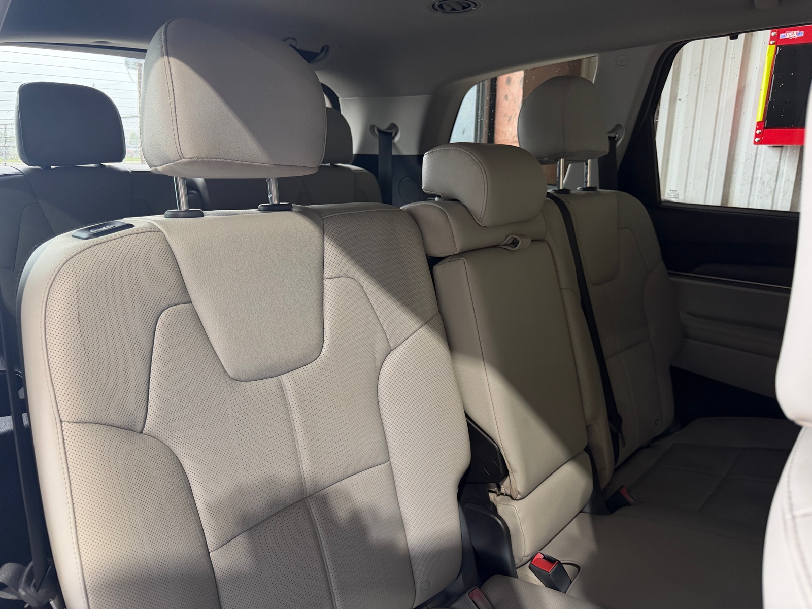 Thumbnail: 2022 Kia Telluride - 5