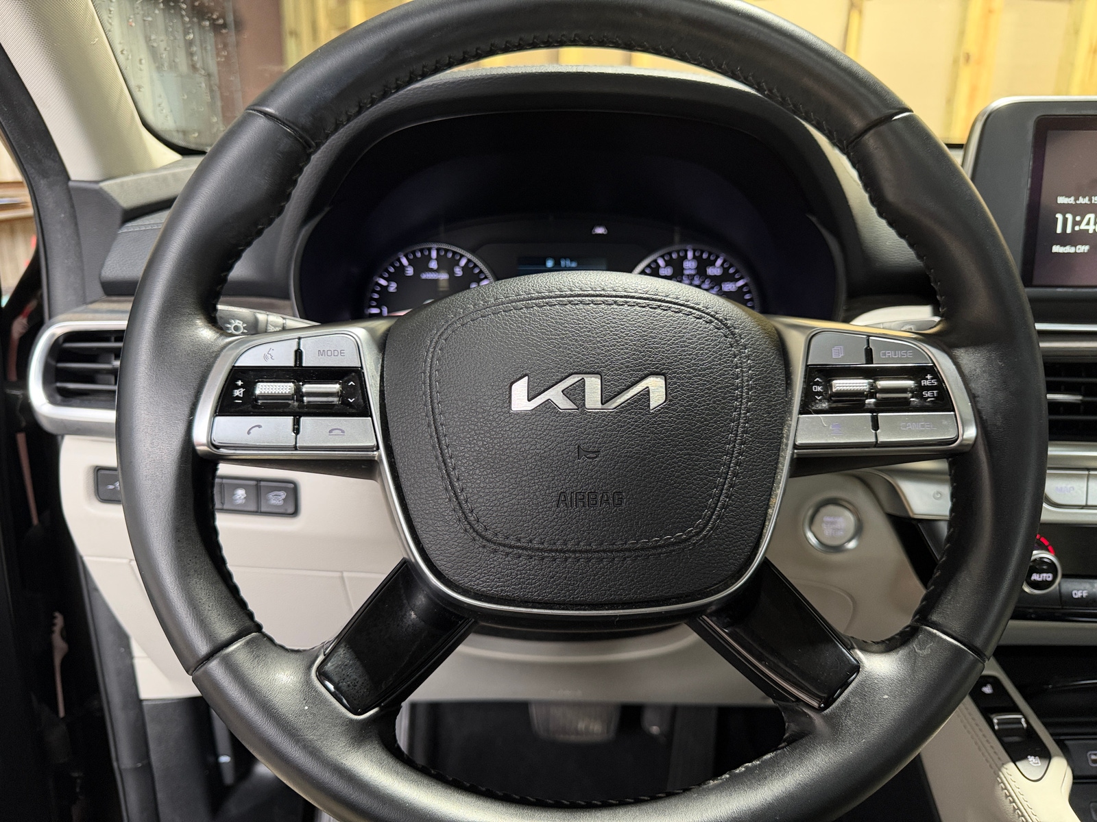 Thumbnail: 2022 Kia Telluride - 4