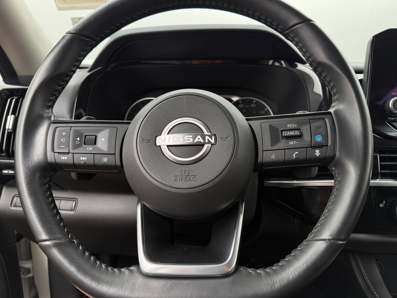 Thumbnail: 2023 Nissan Pathfinder - 5