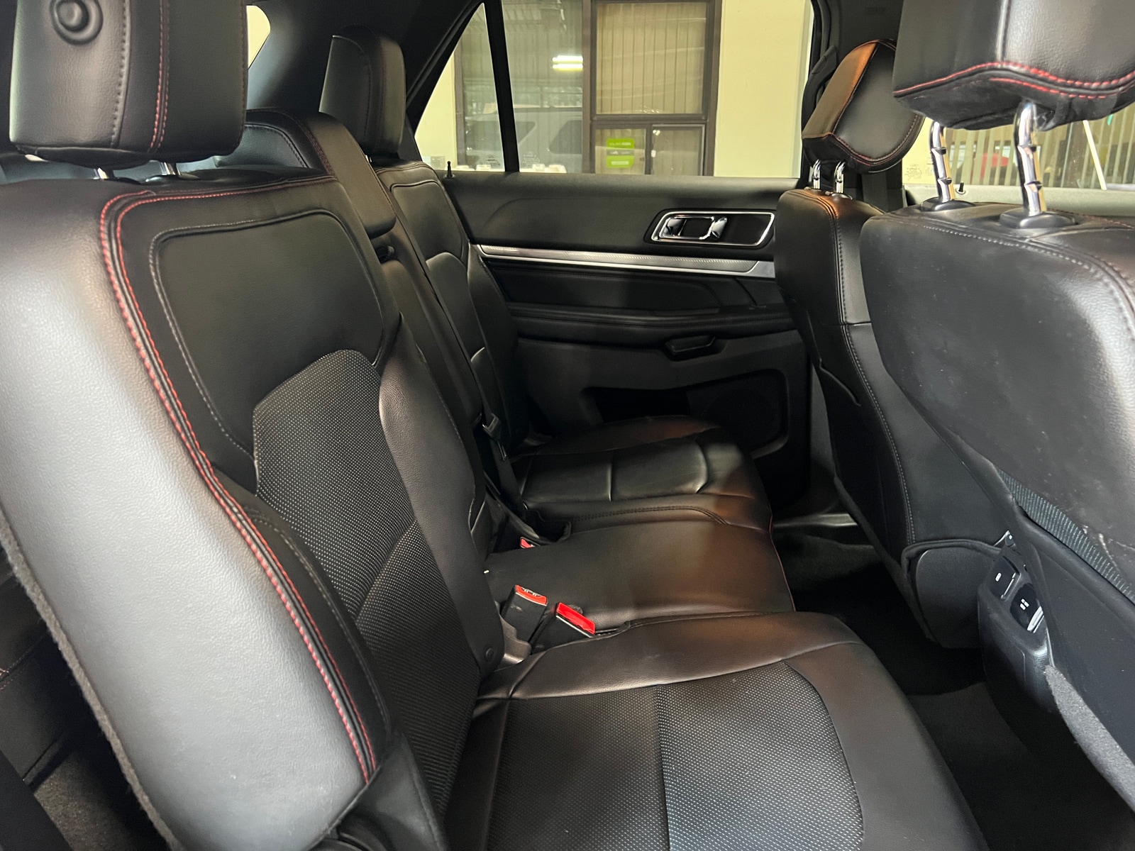 Thumbnail: 2017 Ford Explorer - 5