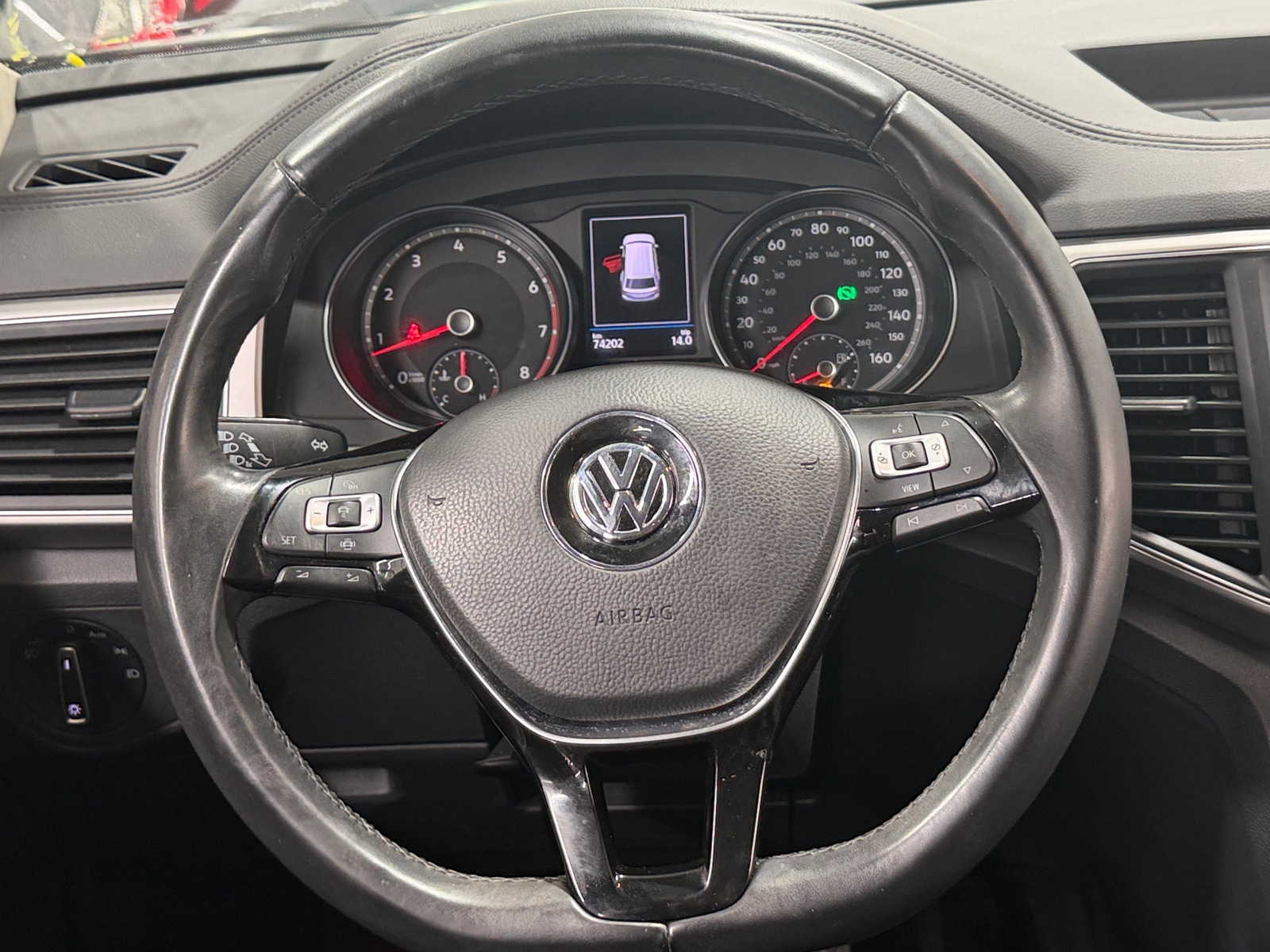 Thumbnail: 2019 Volkswagen Atlas - 4