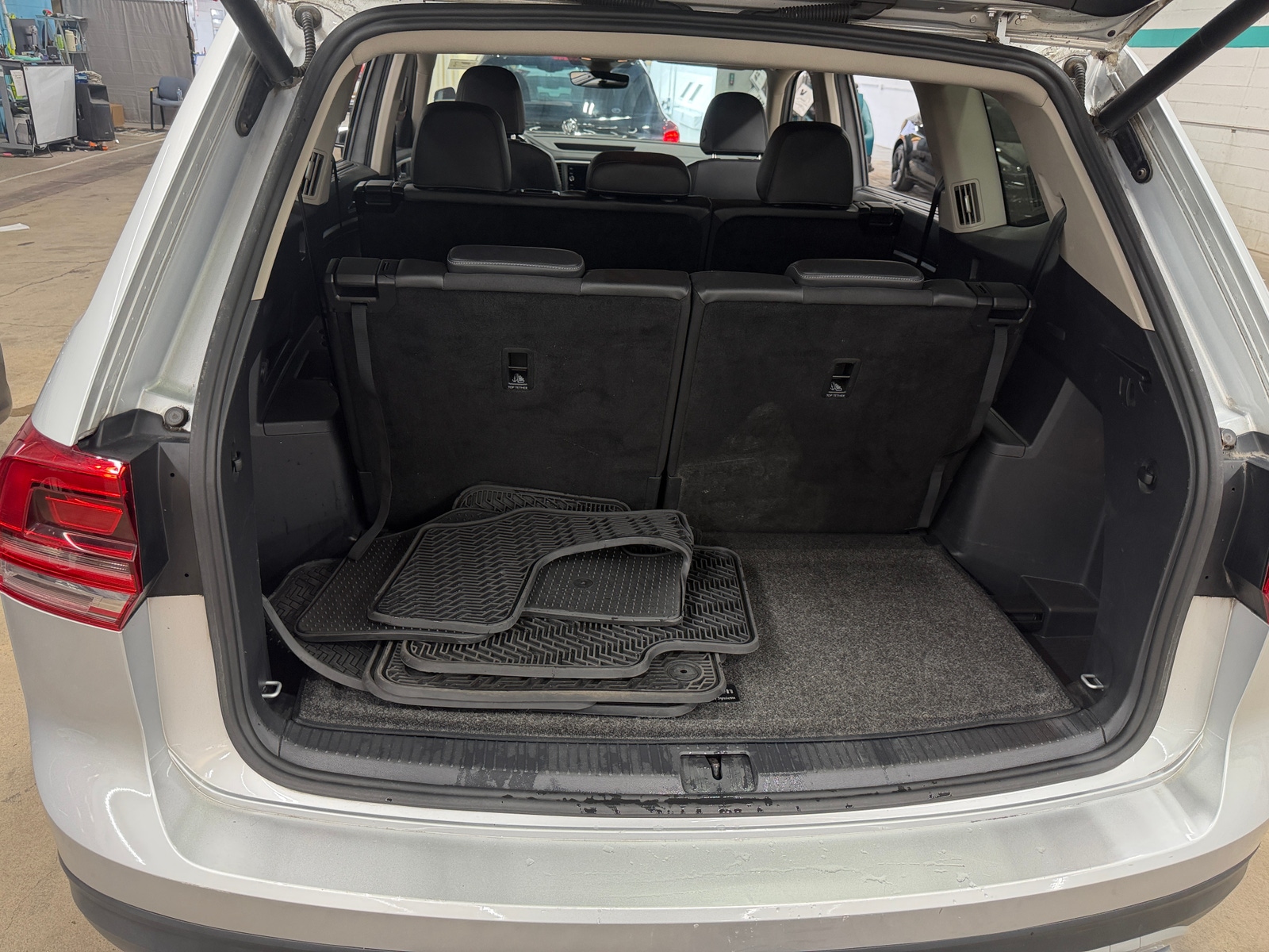 Thumbnail: 2019 Volkswagen Atlas - 6