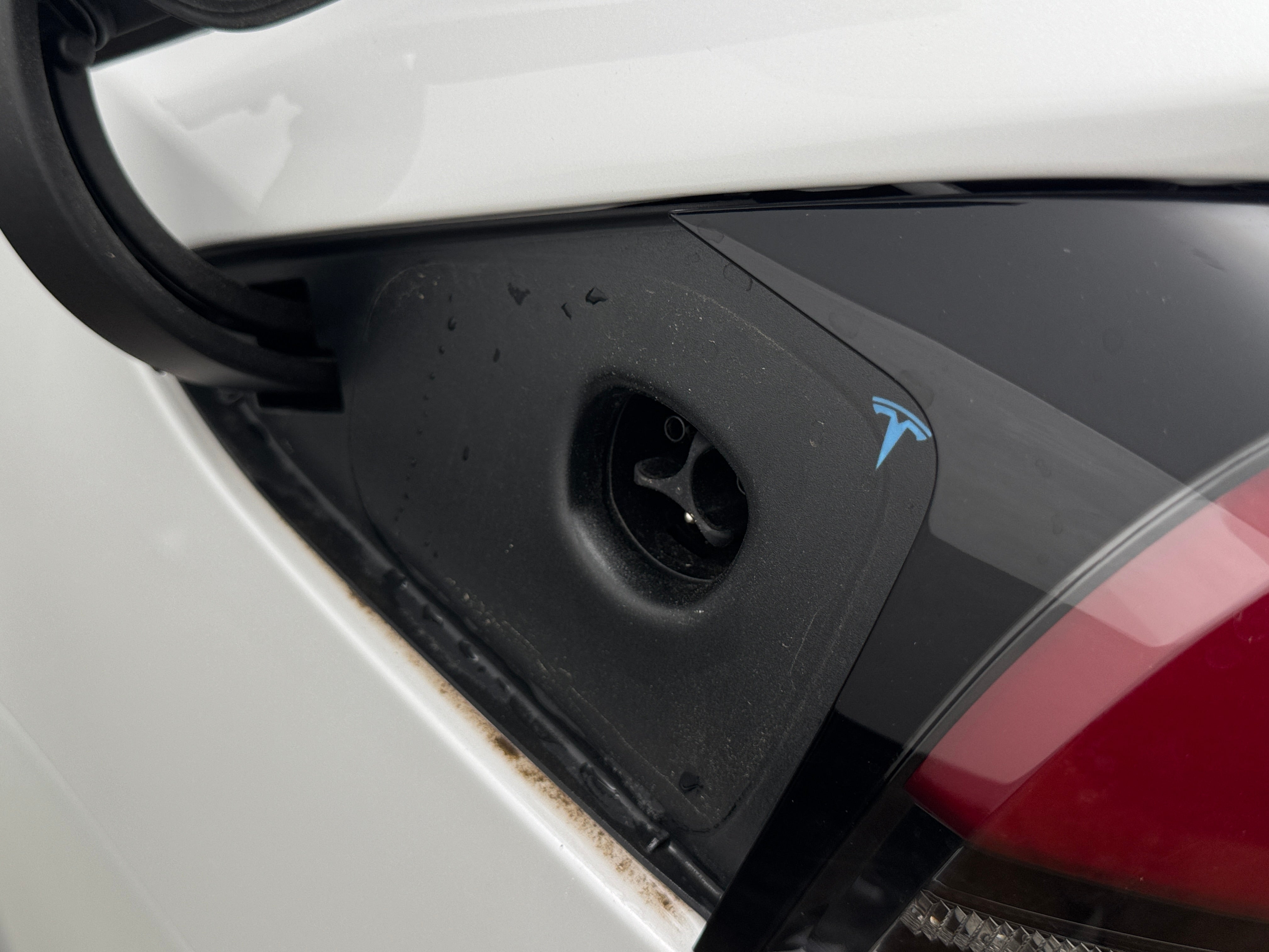 Used 2025 Tesla Model X Long Range with VIN 7SAXCDE53SF467194 for sale in Oak Creek, WI