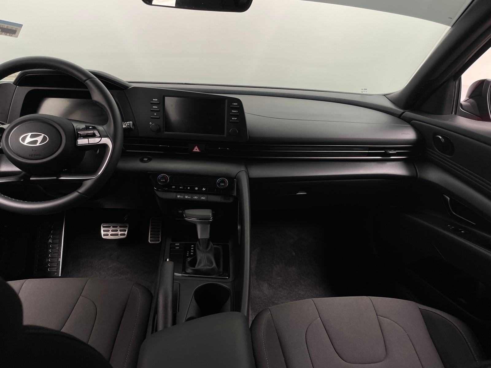 Thumbnail: 2026 Hyundai Elantra - 3