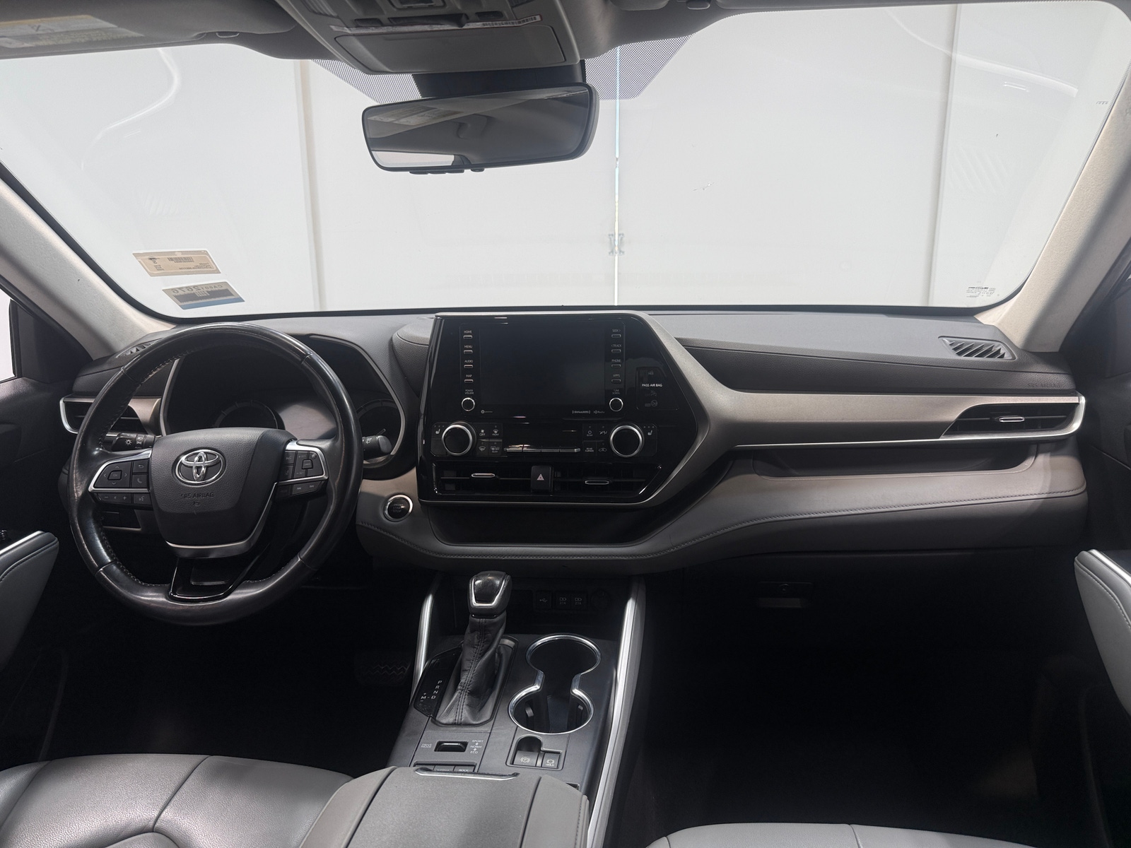 Thumbnail: 2020 Toyota Highlander - 2